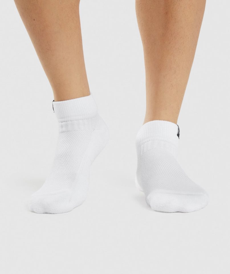 Gymshark Woven Tab Sneaker 3pk Socks White | CA 17056A